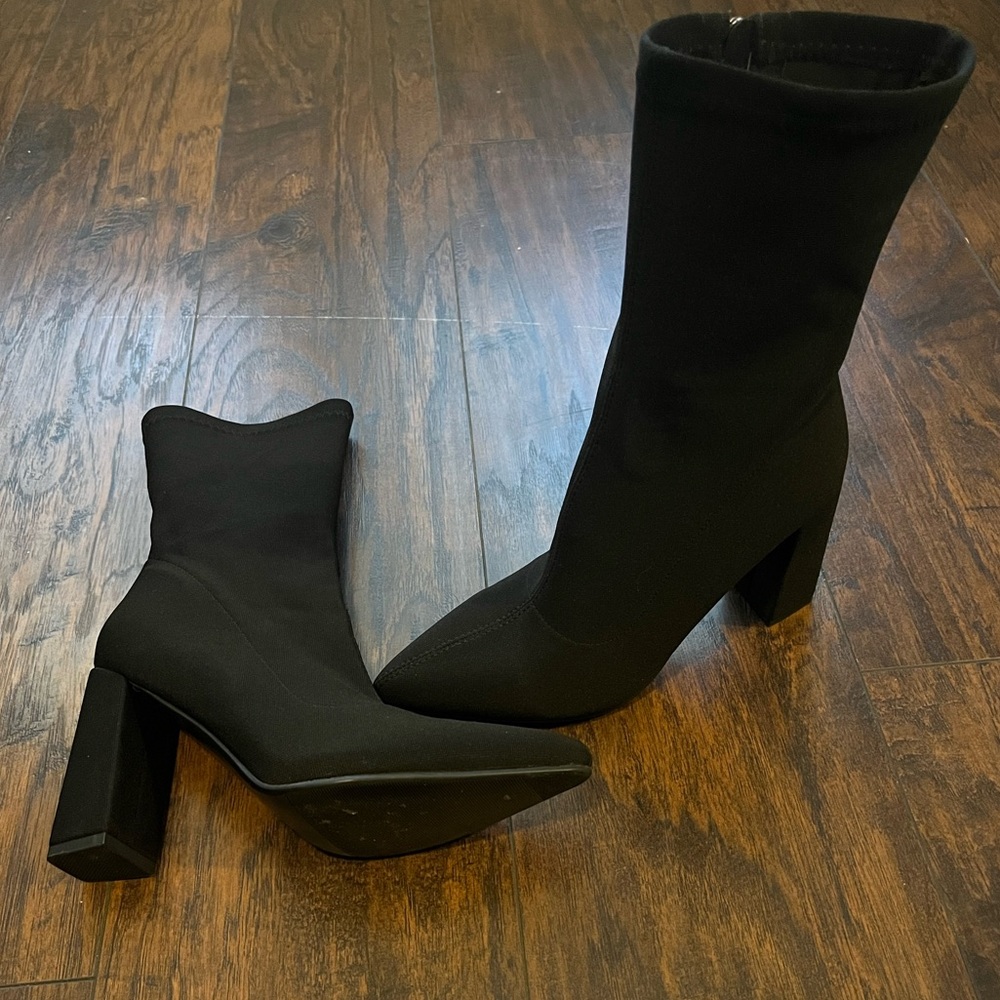 Azalea Wang Black Satin Square Heeled Boot.